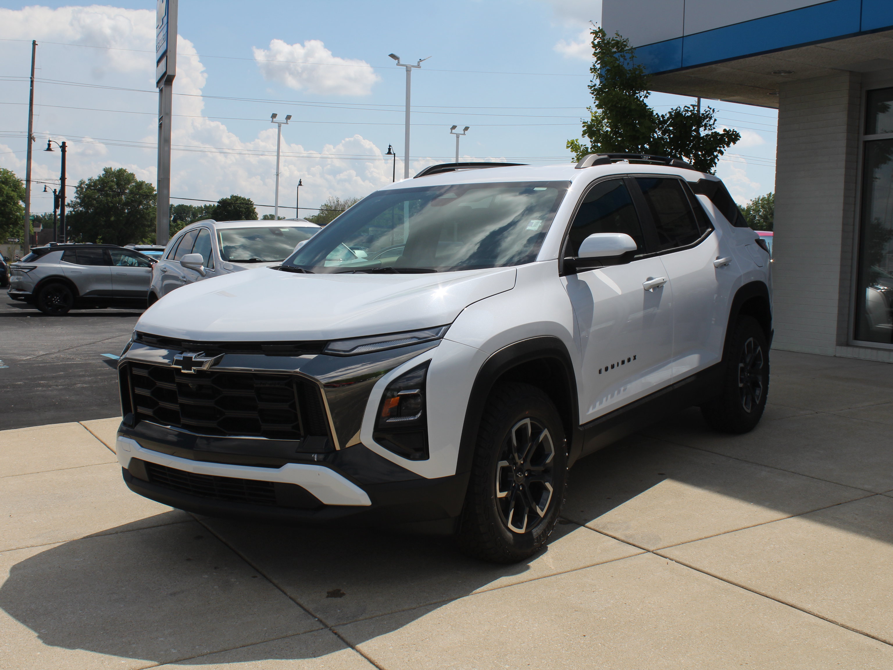 New 2026 Chevrolet Equinox ACTIV FWD image 7