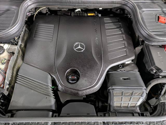 Used 2024 Mercedes-Benz GLS 450 4MATIC image 28