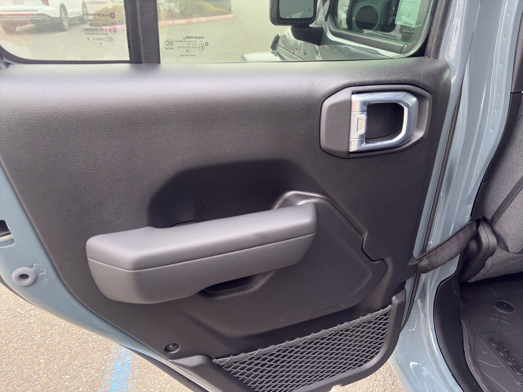 New 2026 Jeep Gladiator Sport AWD/4WD image 16