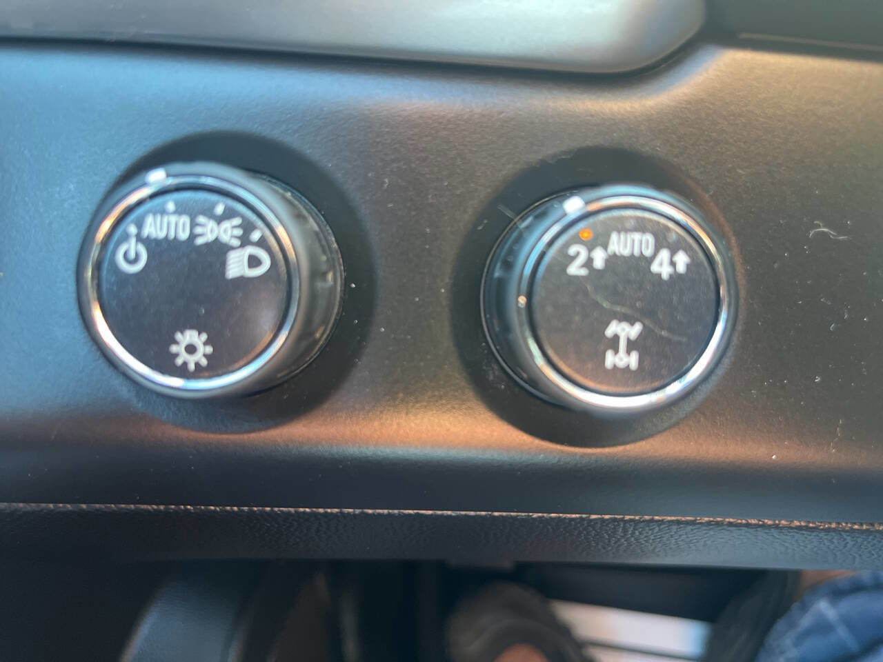 Used 2017 Chevrolet Tahoe LT image 26