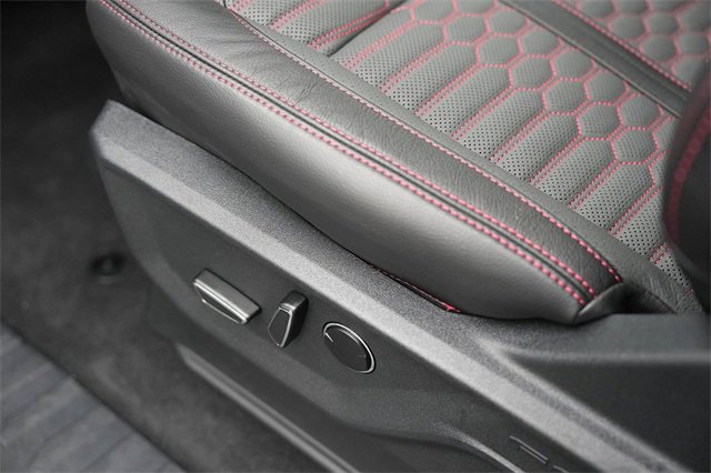 New 2025 Ford F150 Lariat w/ Equipment Group 502A High image 40