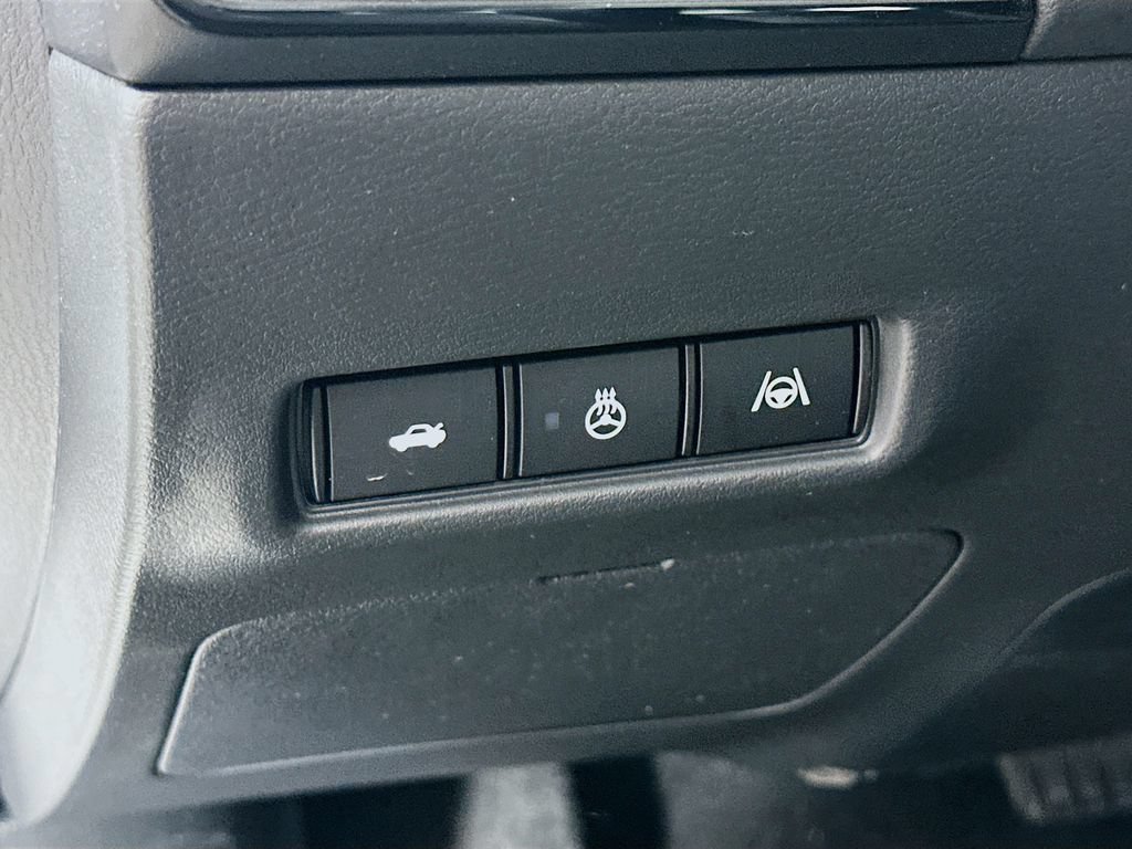 New 2026 Nissan Sentra SR w/ SR Premium Package FWD image 15