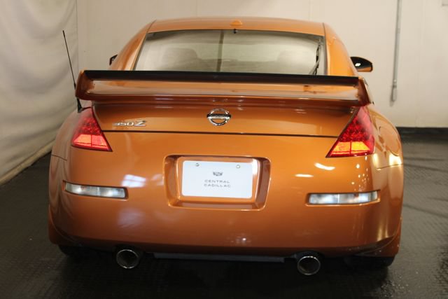 Used 2006 Nissan 350Z Touring w/ (N93) Cargo Convenience Pkg RWD image 6