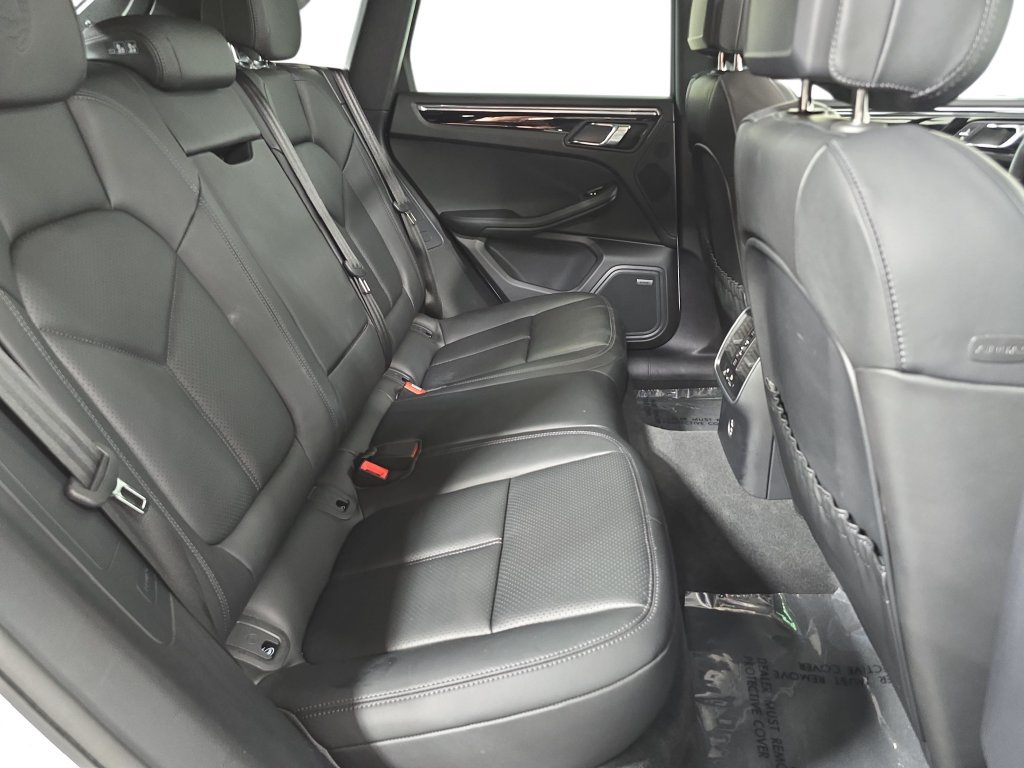 Certified 2026 Porsche Macan S AWD/4WD image 26
