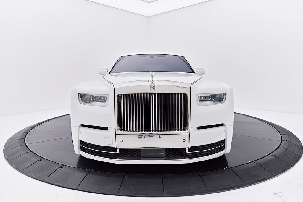Used 2021 Rolls-Royce Phantom Sedan RWD image 19