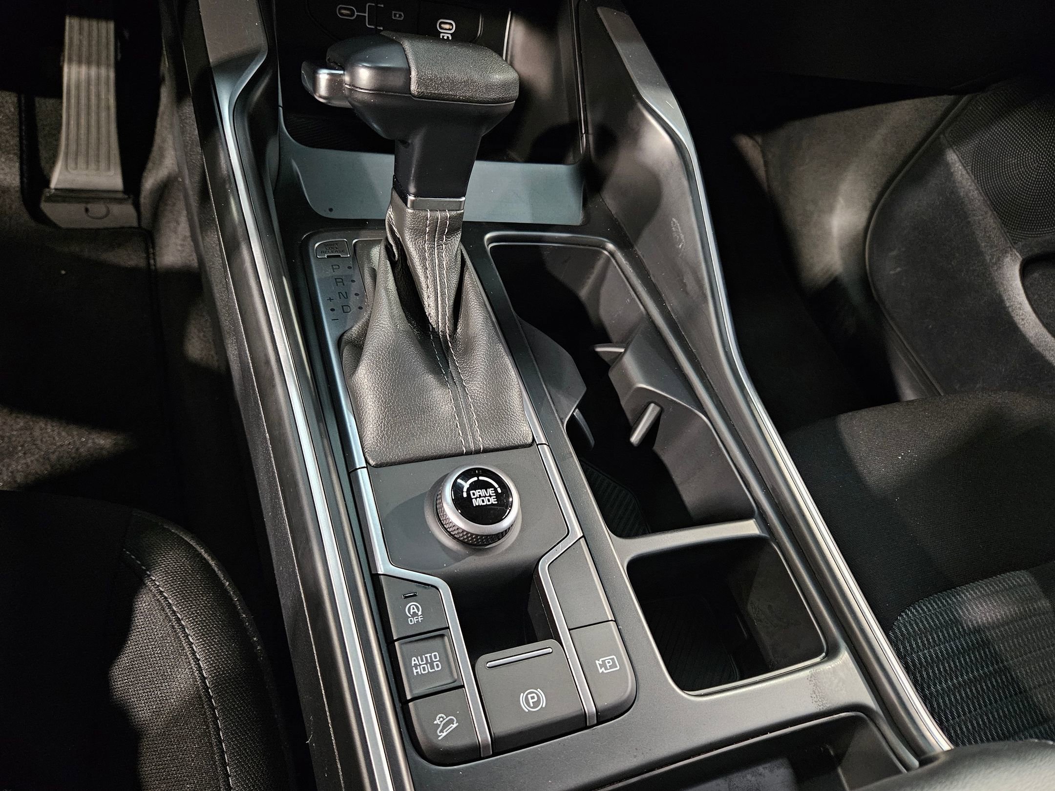 Used 2024 Kia Sorento LX image 31