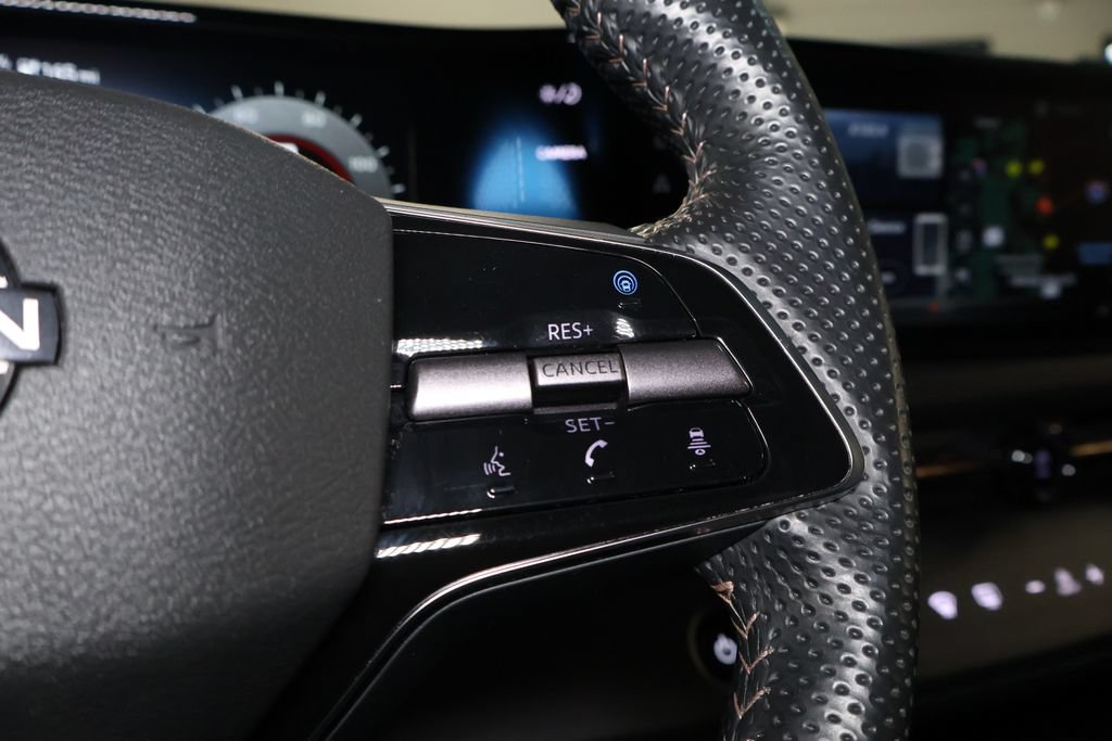 Used 2024 Nissan Ariya AWD image 22