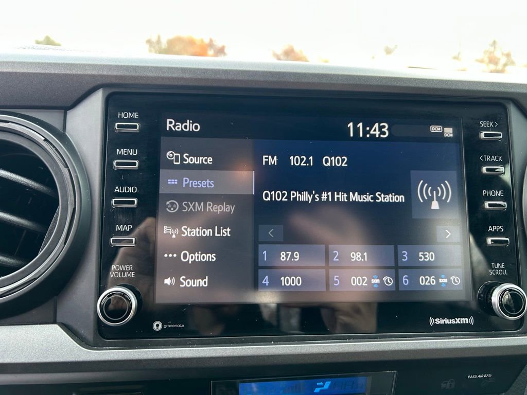 Used 2021 Toyota Tacoma TRD Off-Road image 29