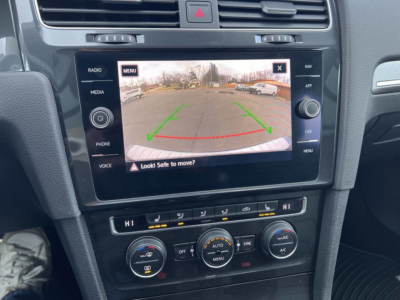 Used 2019 Volkswagen Golf Alltrack SEL image 14