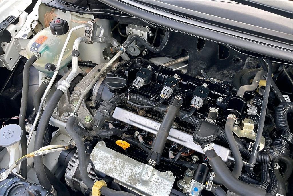 Used 2023 Nissan Versa S FWD image 32