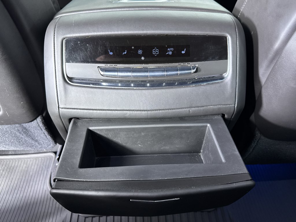 Used 2021 Cadillac Escalade Sport Platinum AWD/4WD image 26