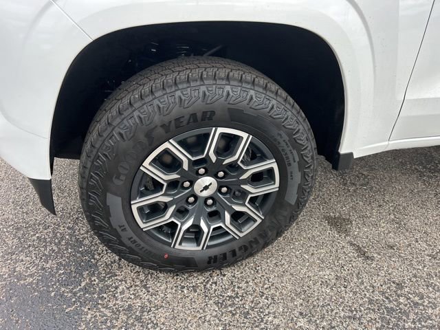 New 2026 Chevrolet Colorado Z71 w/ LPO, Hood Decal Package image 10