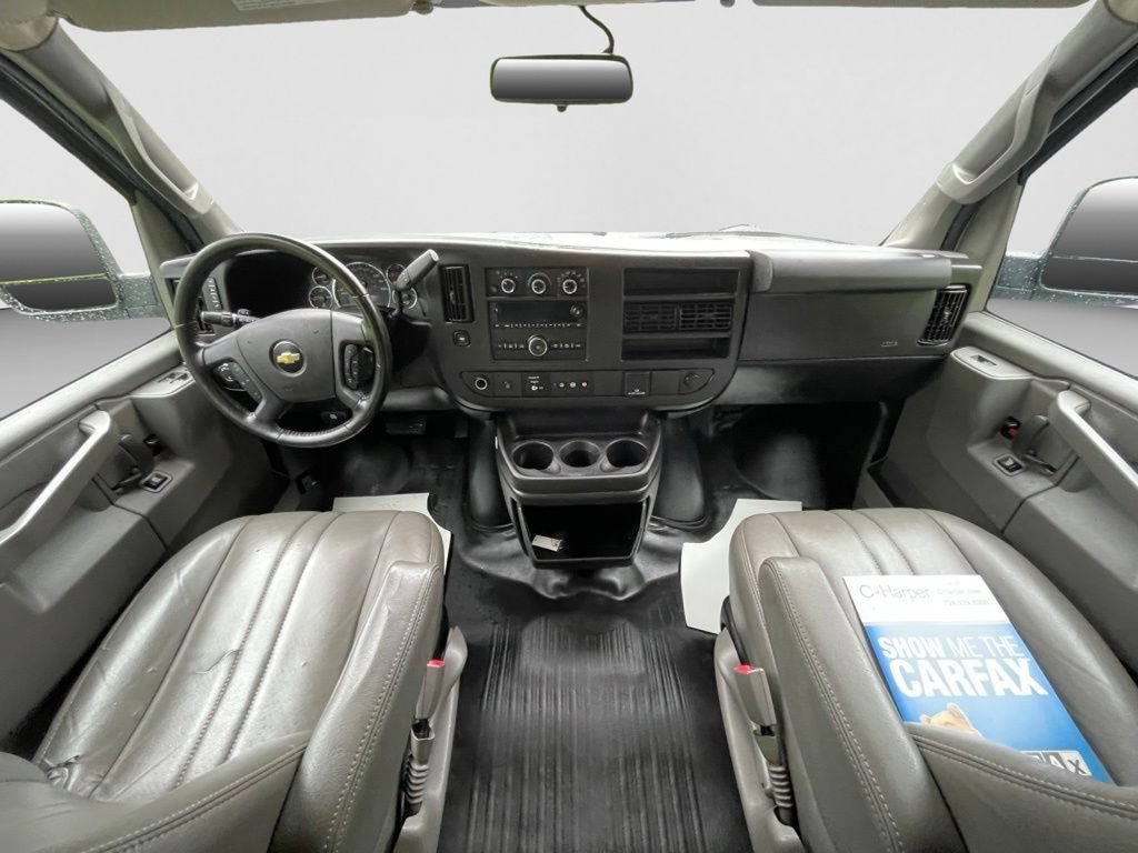 Used 2021 Chevrolet Express 3500 w/ Driver Convenience Package RWD image 21