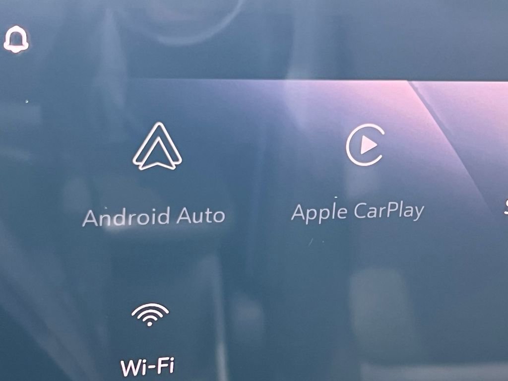 Certified 2025 Buick Encore GX Sport Touring w/ Experience Buick Package image 23