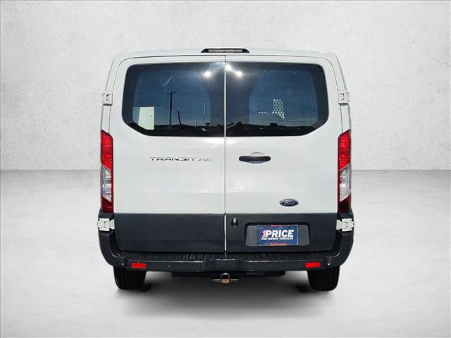 Used 2016 Ford Transit 250 image 6
