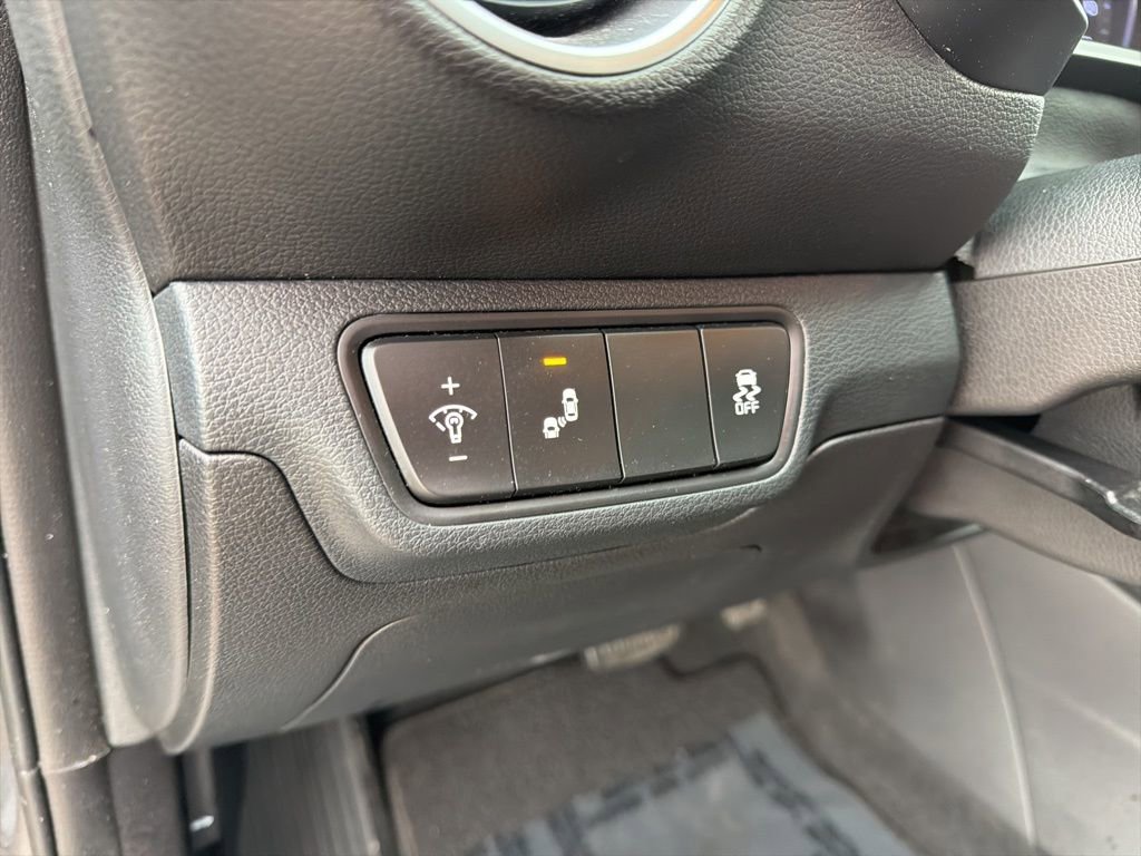 Used 2023 Kia Forte LXS w/ LXS Technology Package image 14