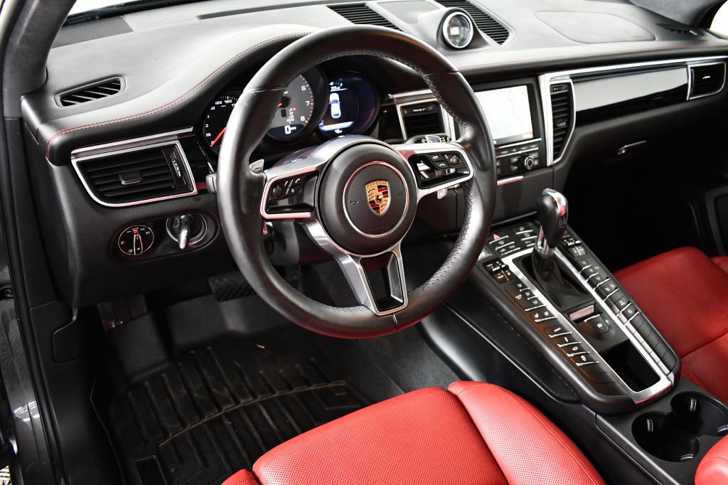 Used 2016 Porsche Macan S w/ Premium Package Plus image 23