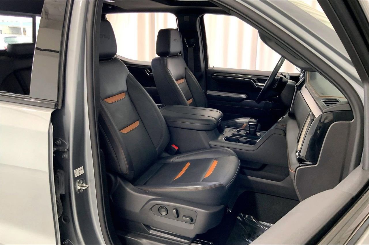 Used 2024 GMC Sierra 1500 AT4 w/ Technology Package image 6