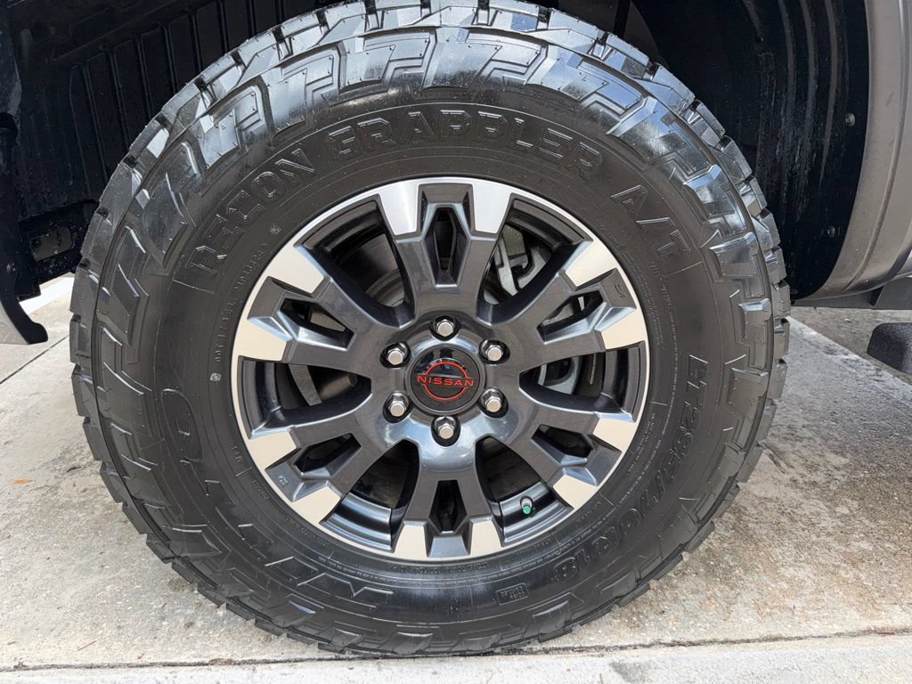 Used 2024 Nissan Titan PRO-4X AWD/4WD image 45