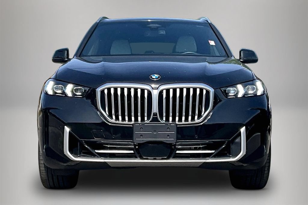 Certified 2025 BMW X5 xDrive40i w/ Climate Comfort Package AWD/4WD image 3