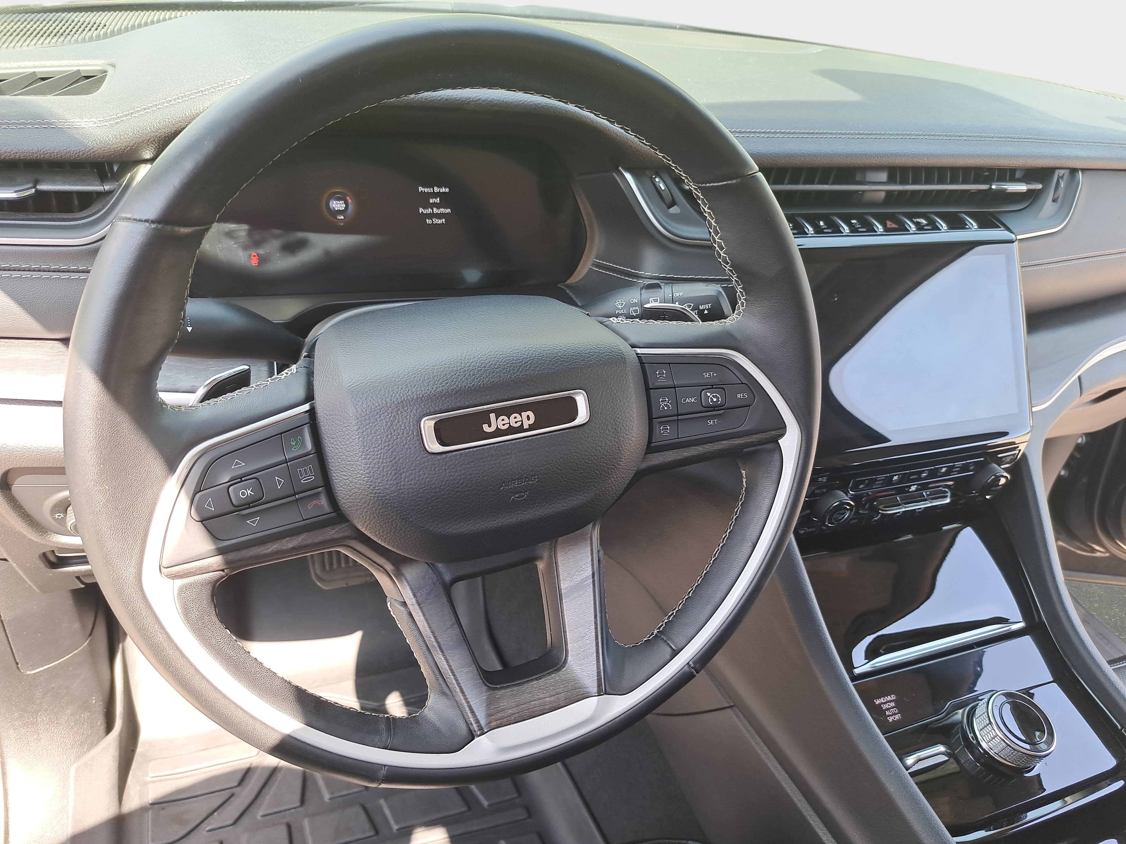 Used 2022 Jeep Grand Cherokee L Limited w/ Luxury Tech Group II AWD/4WD image 18