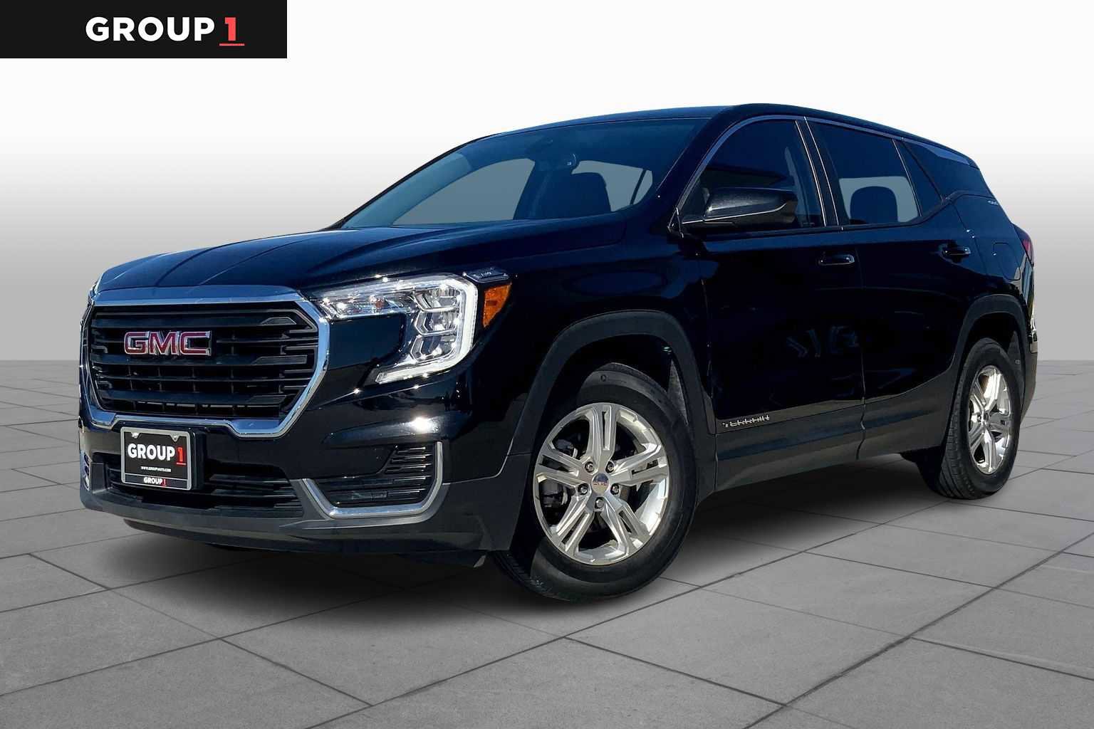 Used 2022 GMC Terrain SLE image 1