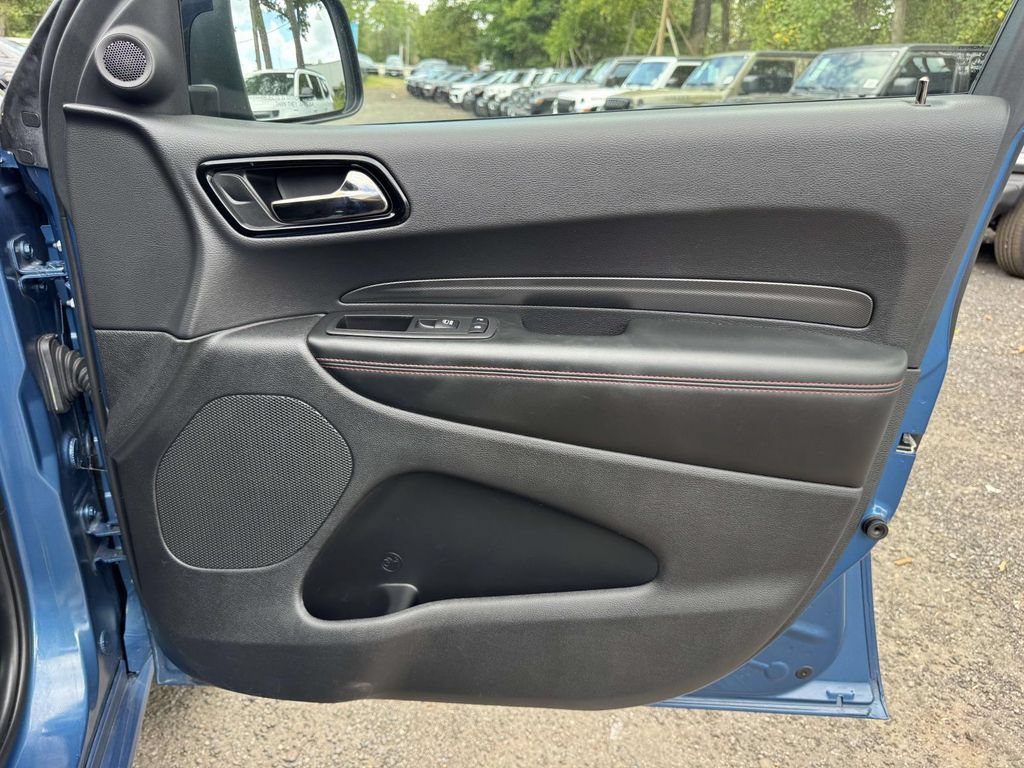 Used 2025 Dodge Durango GT AWD/4WD image 8