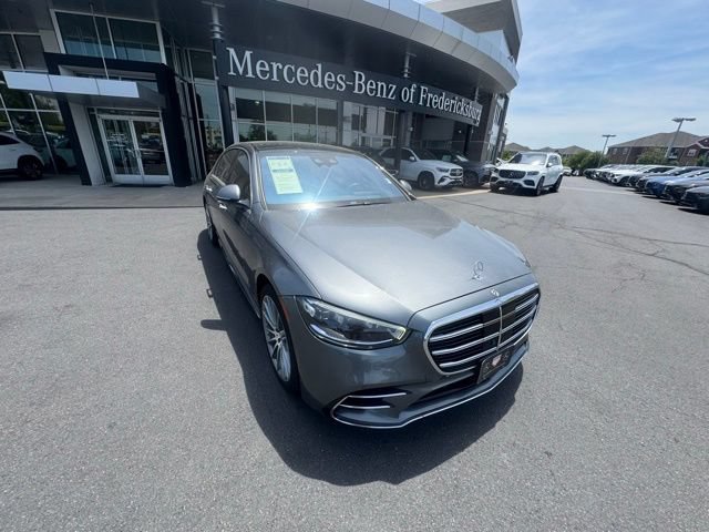 Used 2023 Mercedes-Benz S 500 4MATIC image 1