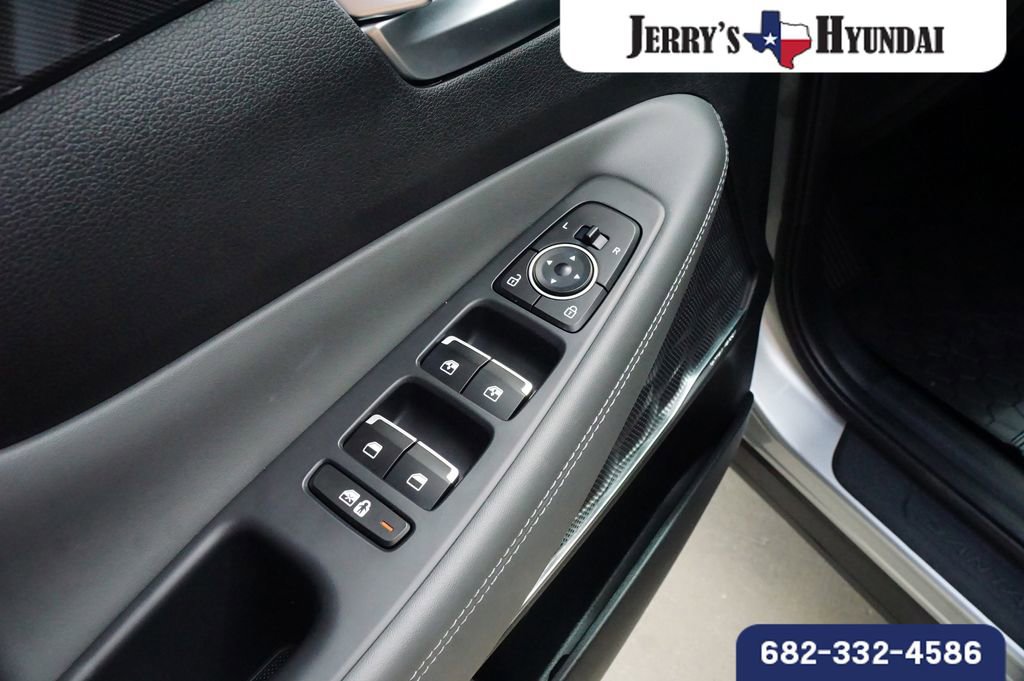 Used 2023 Hyundai Santa Fe SEL w/ Premium Package image 17