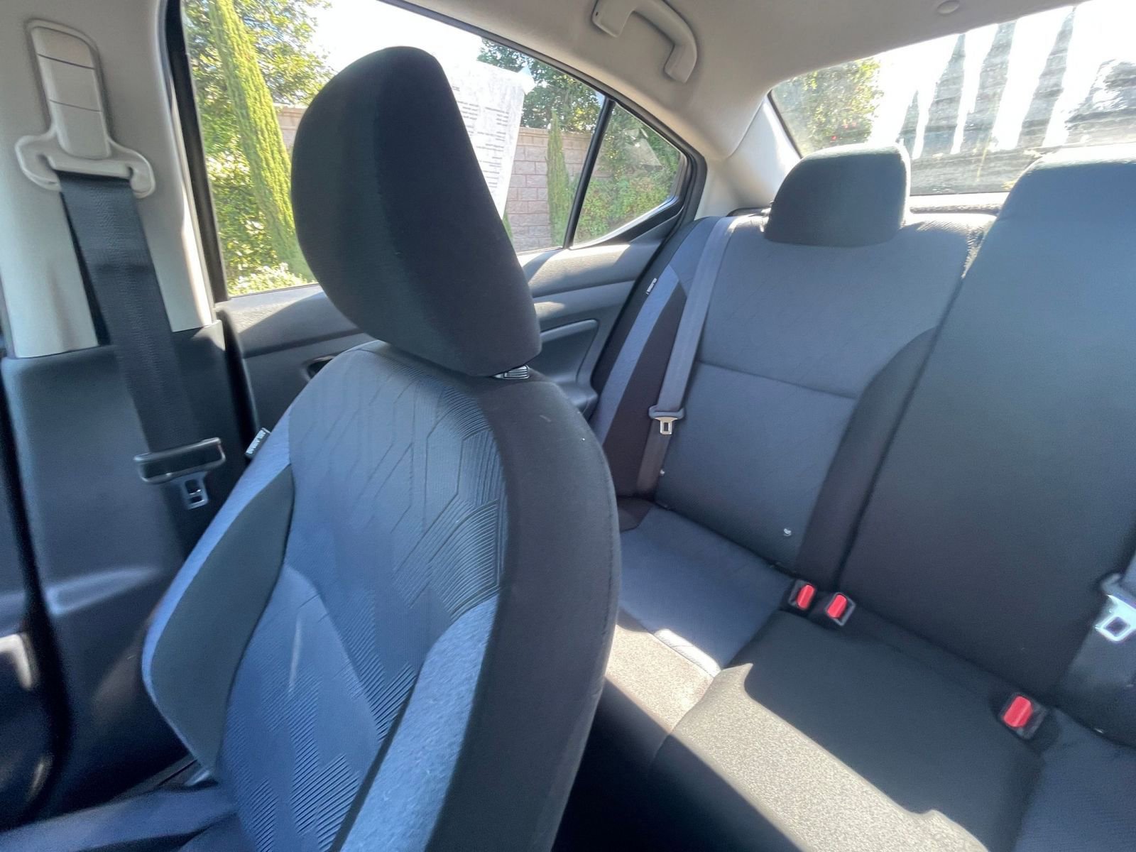 Used 2025 Nissan Versa SV image 37