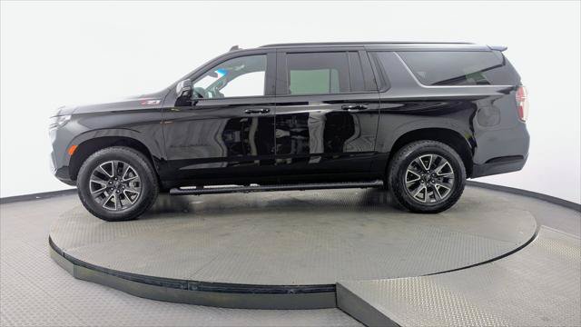 Used 2022 Chevrolet Suburban Z71 w/ Luxury Package AWD/4WD image 3