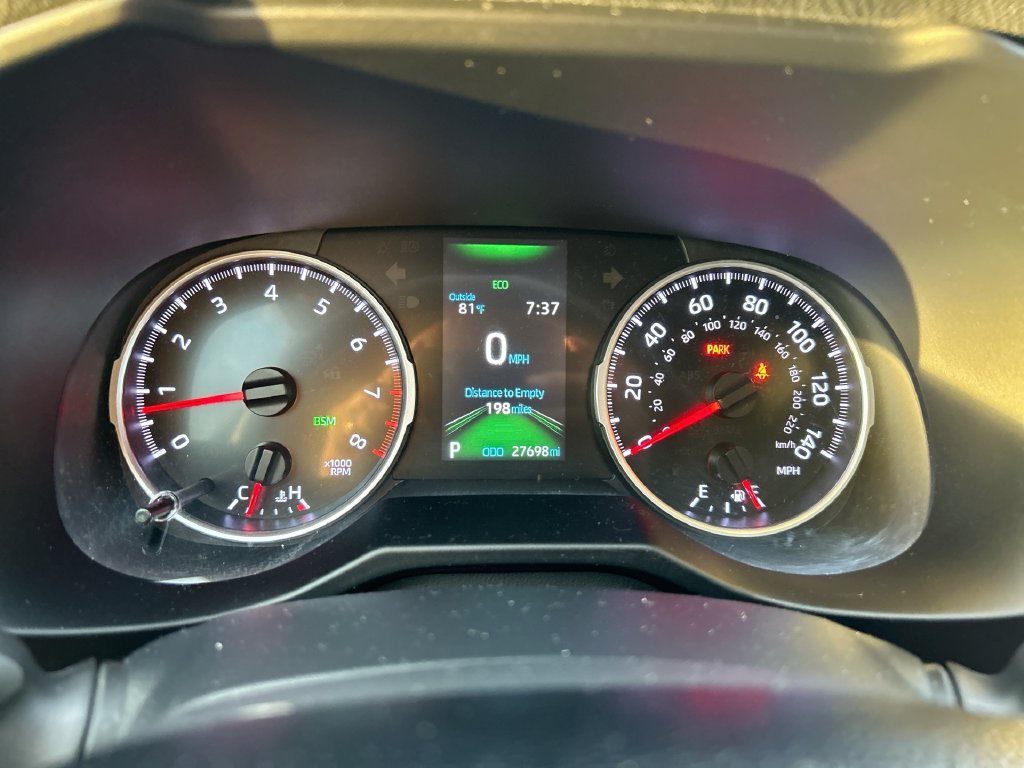 Used 2019 Toyota RAV4 LE FWD image 20