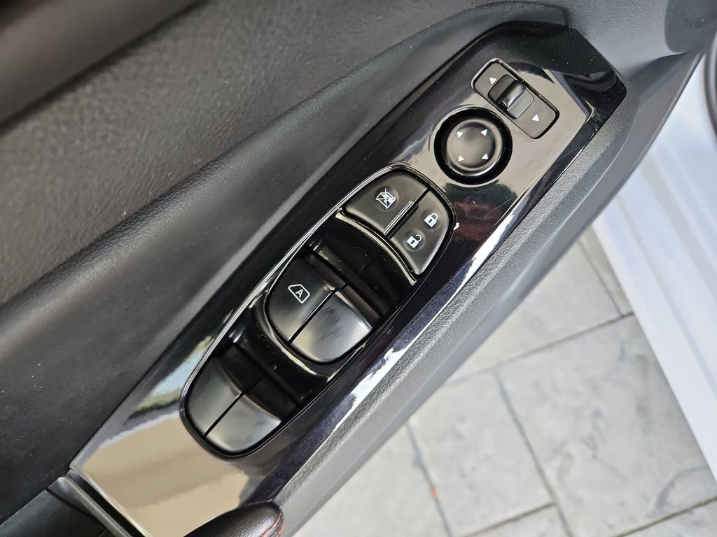 Used 2024 Nissan Altima 2.5 SR image 23