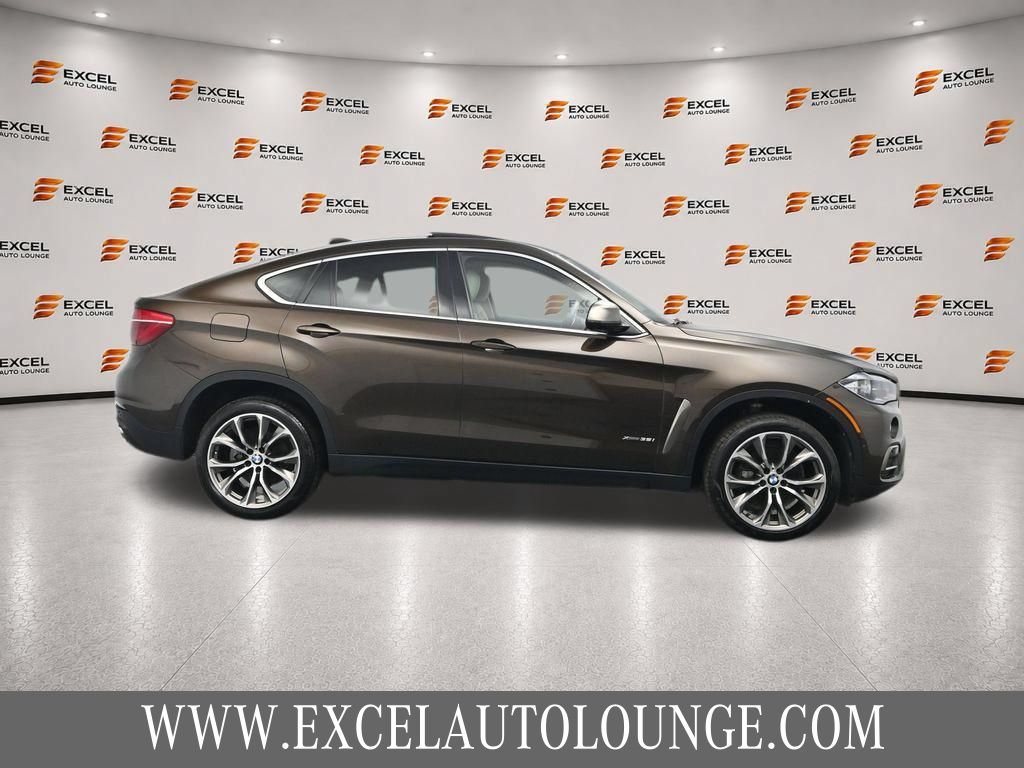 Used 2017 BMW X6 xDrive35i w/ Premium Package Enhanced AWD/4WD image 6