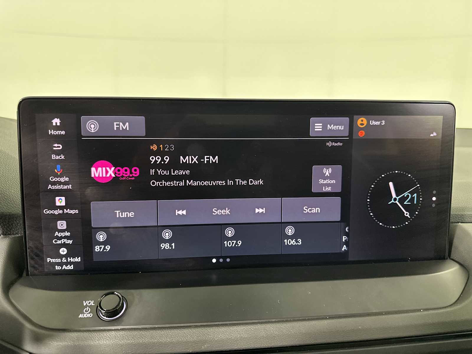 Used 2024 Honda Accord Touring image 16