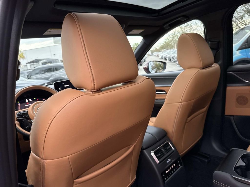 Certified 2025 MAZDA CX-90 3.3 Turbo S w/ Premium Plus image 18