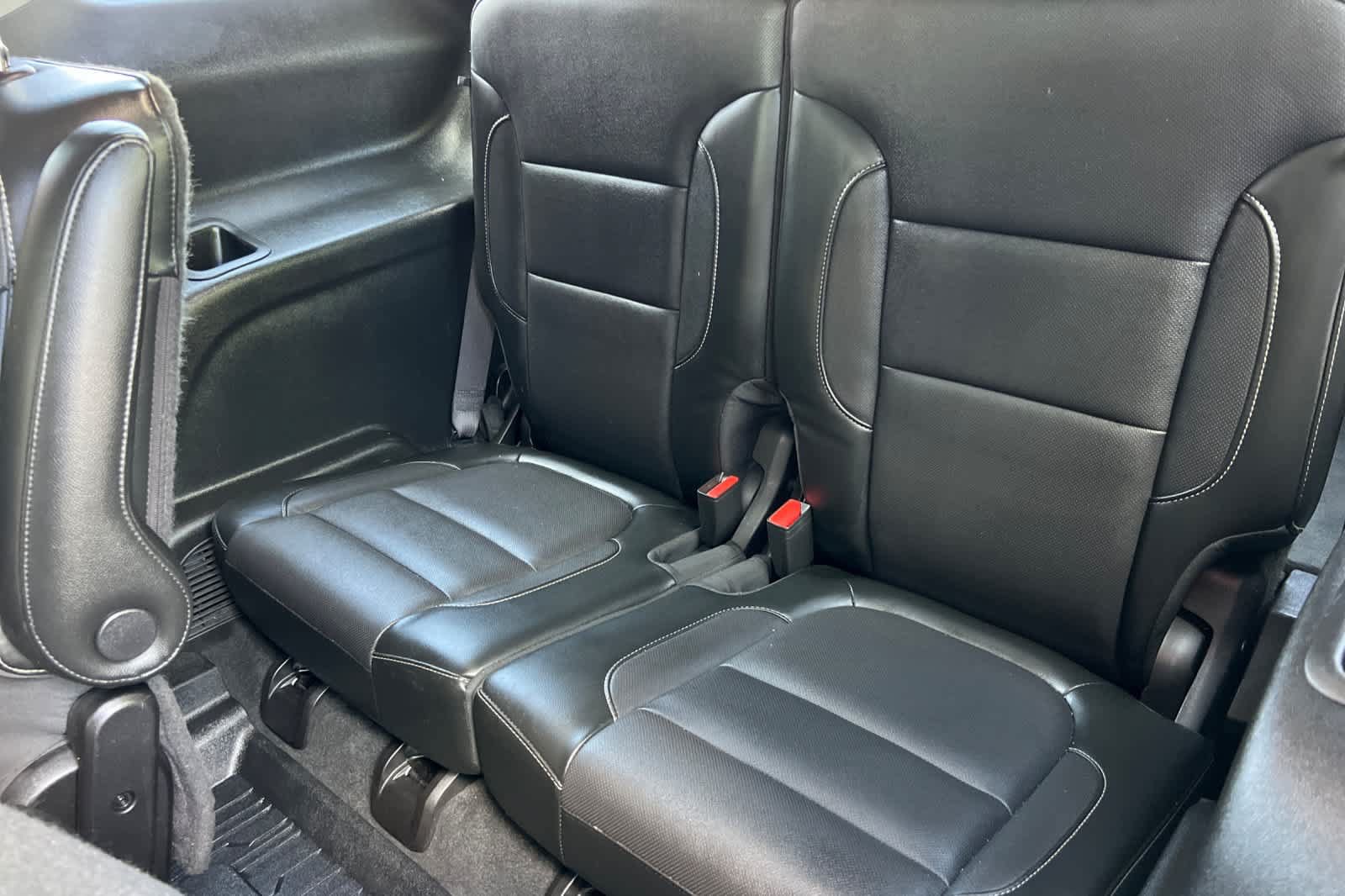 Used 2019 GMC Acadia SLT w/ Black Edition AWD/4WD image 16