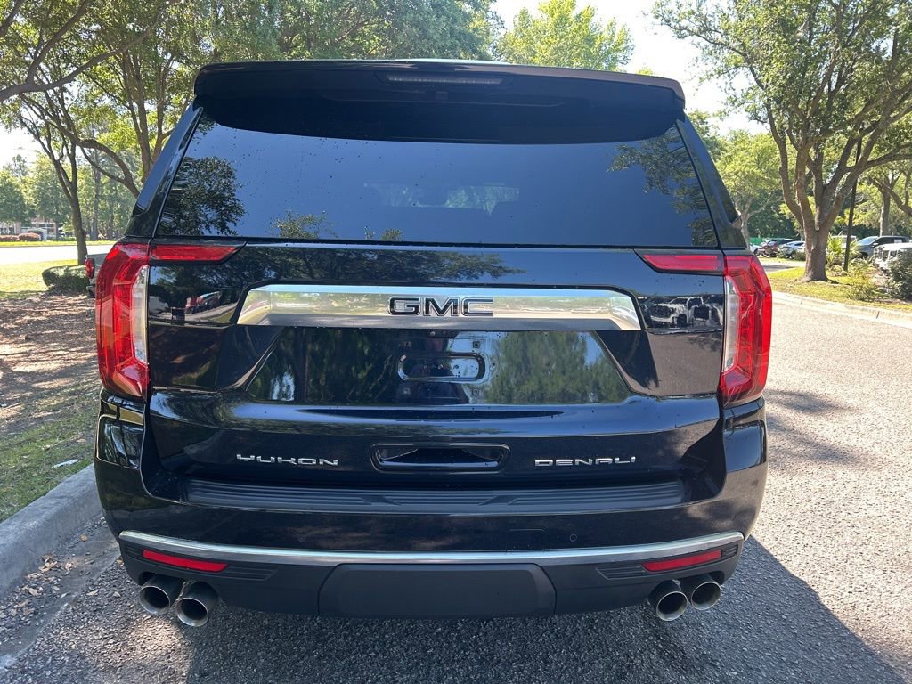Used 2023 GMC Yukon Denali w/ Advanced Technology Package AWD/4WD image 7
