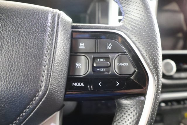 Used 2023 Toyota Tundra Platinum AWD/4WD image 18