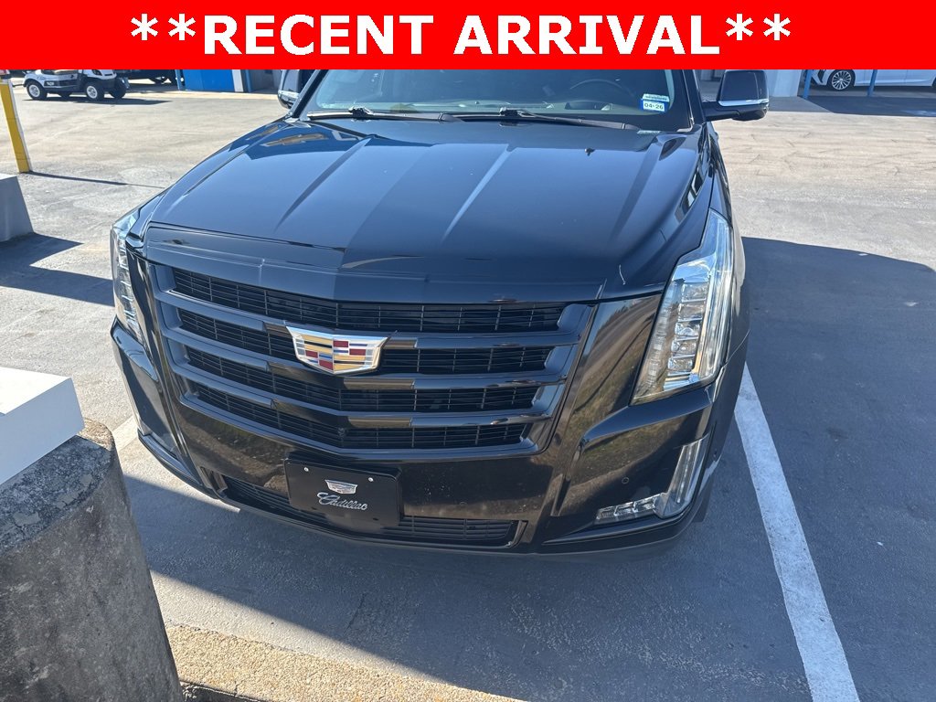 Used 2019 Cadillac Escalade Premium Luxury w/ Escalade Sport Edition image 3