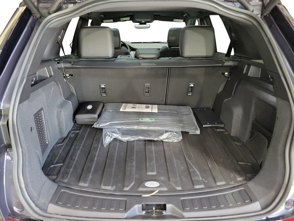 Used 2024 Land Rover Discovery Sport Dynamic SE AWD/4WD image 28