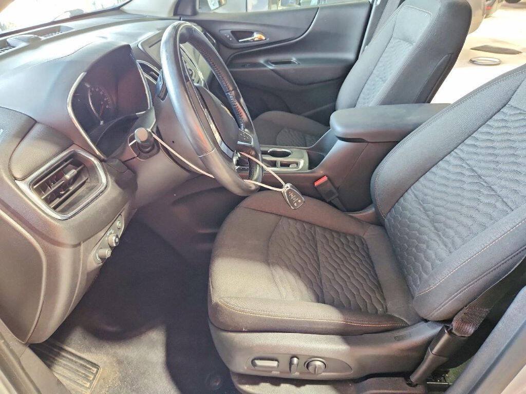 Used 2020 Chevrolet Equinox LT AWD/4WD image 4