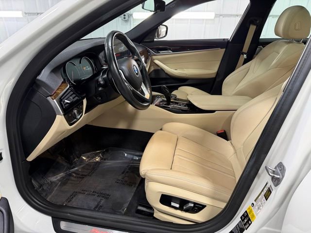 Used 2018 BMW 530i xDrive w/ Premium Package AWD/4WD image 12