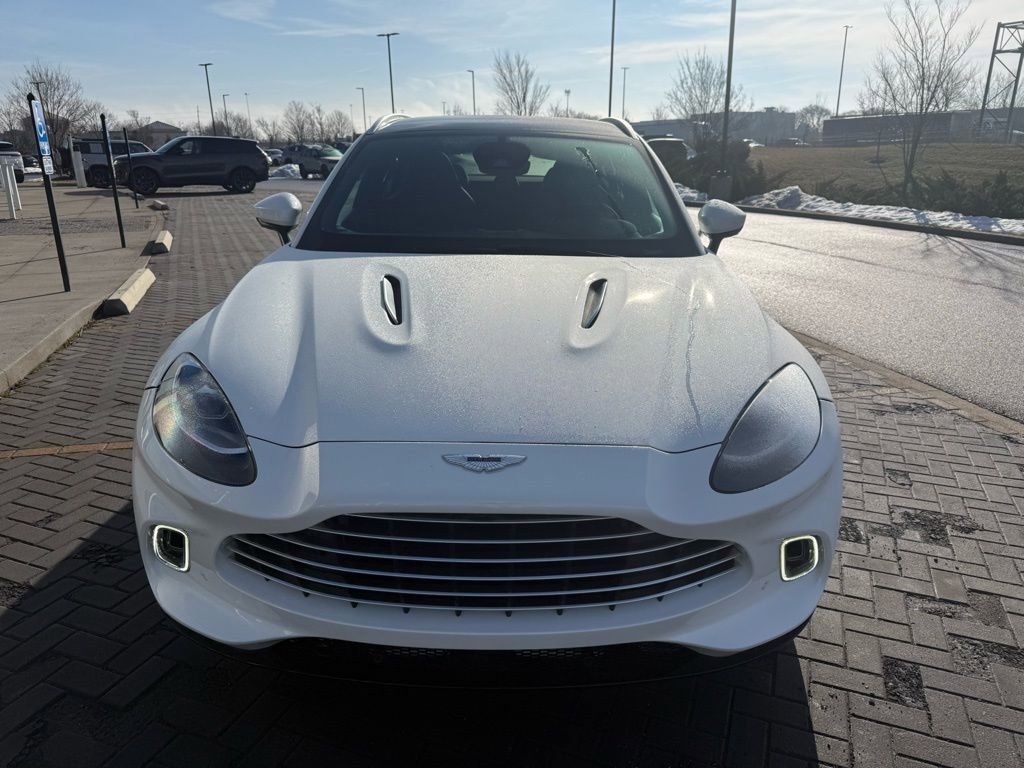 Used 2021 Aston Martin DBX image 2