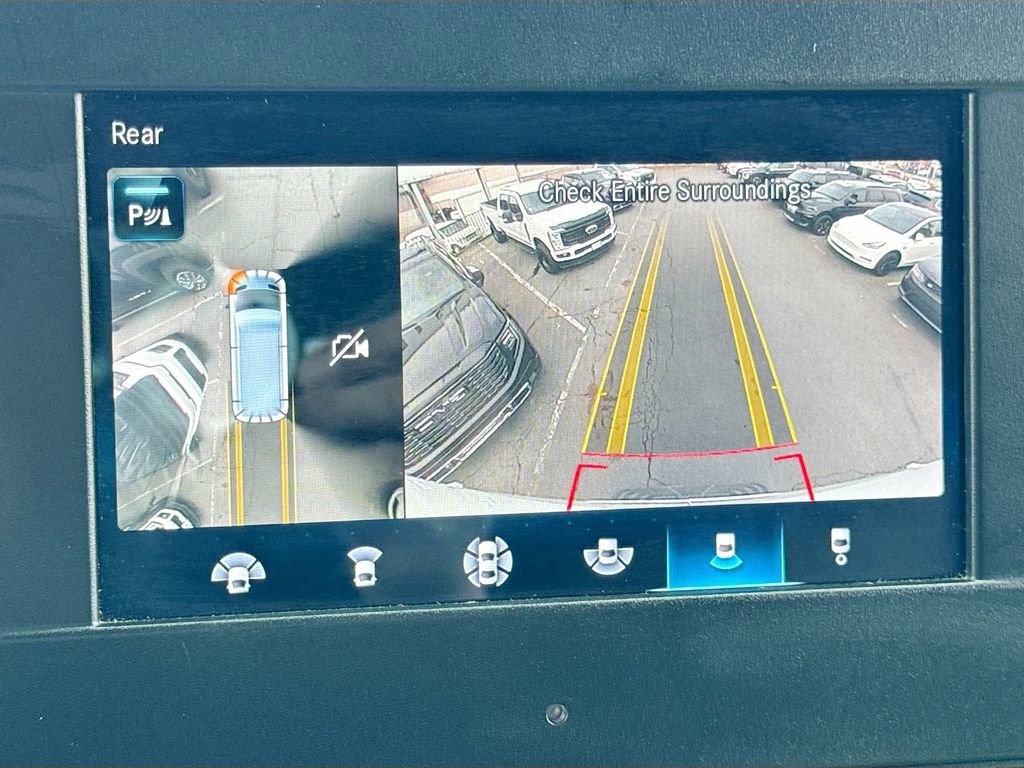 Used 2023 Mercedes-Benz Sprinter 2500 image 25