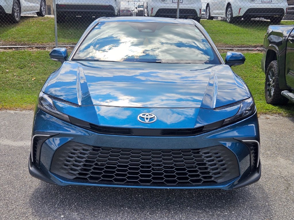 Used 2025 Toyota Camry SE w/ Multimedia Upgrade Package FWD image 2