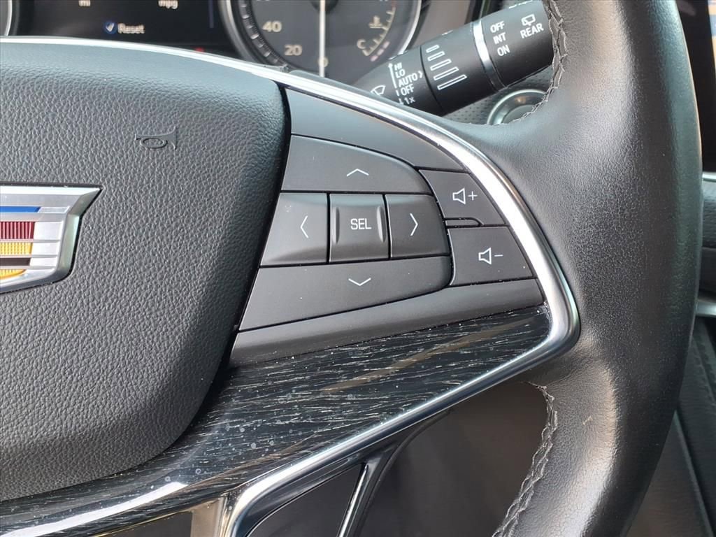 Used 2021 Cadillac XT5 Premium Luxury image 21