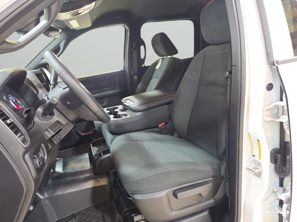 New 2026 RAM 2500 Tradesman AWD/4WD image 9