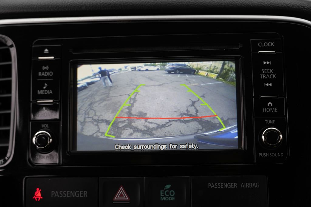 Used 2016 Mitsubishi Outlander SE AWD/4WD image 50