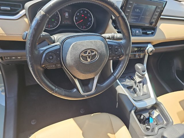 Used 2021 Toyota RAV4 XLE Premium FWD image 18